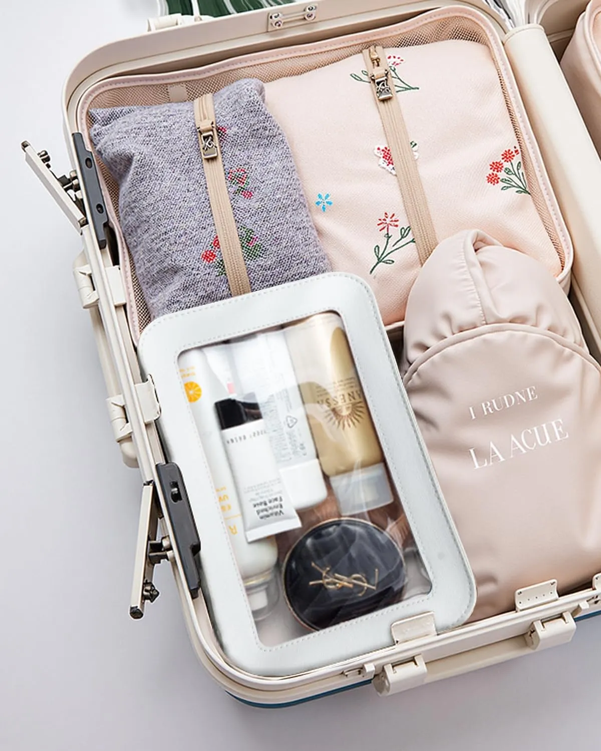 LETGO Clear Toiletry Bag, Portable Travel Makeup Pouch with Zipper, TSA Approved Organizer, PVC Cosmetic for Airport Airline Compliant (White)