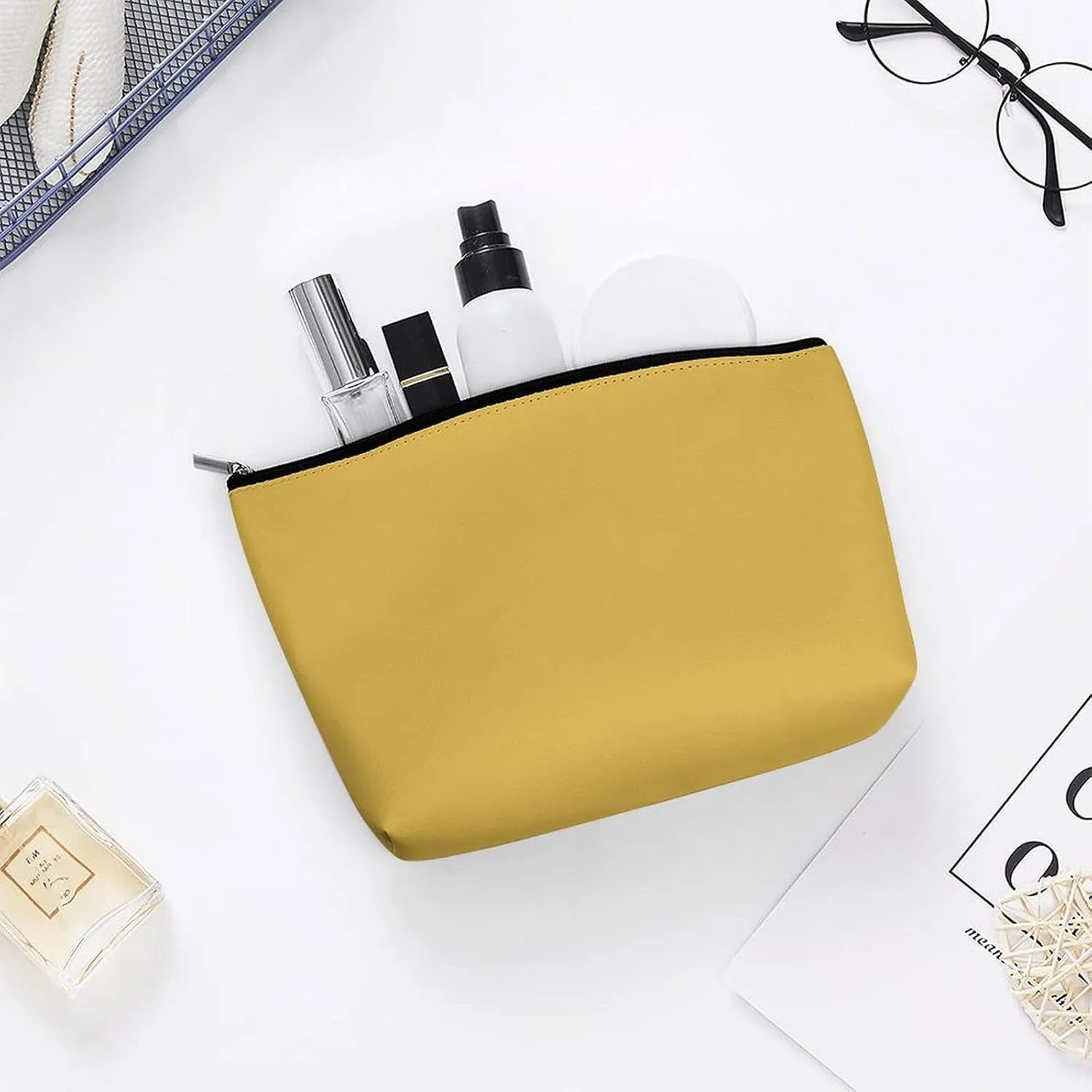 Makeup Bag for Women, Adorable Roomy Zipper Pouch Portable Organizer Cosmetic Bag Travel Storage Accessories (Autumn Yellow)