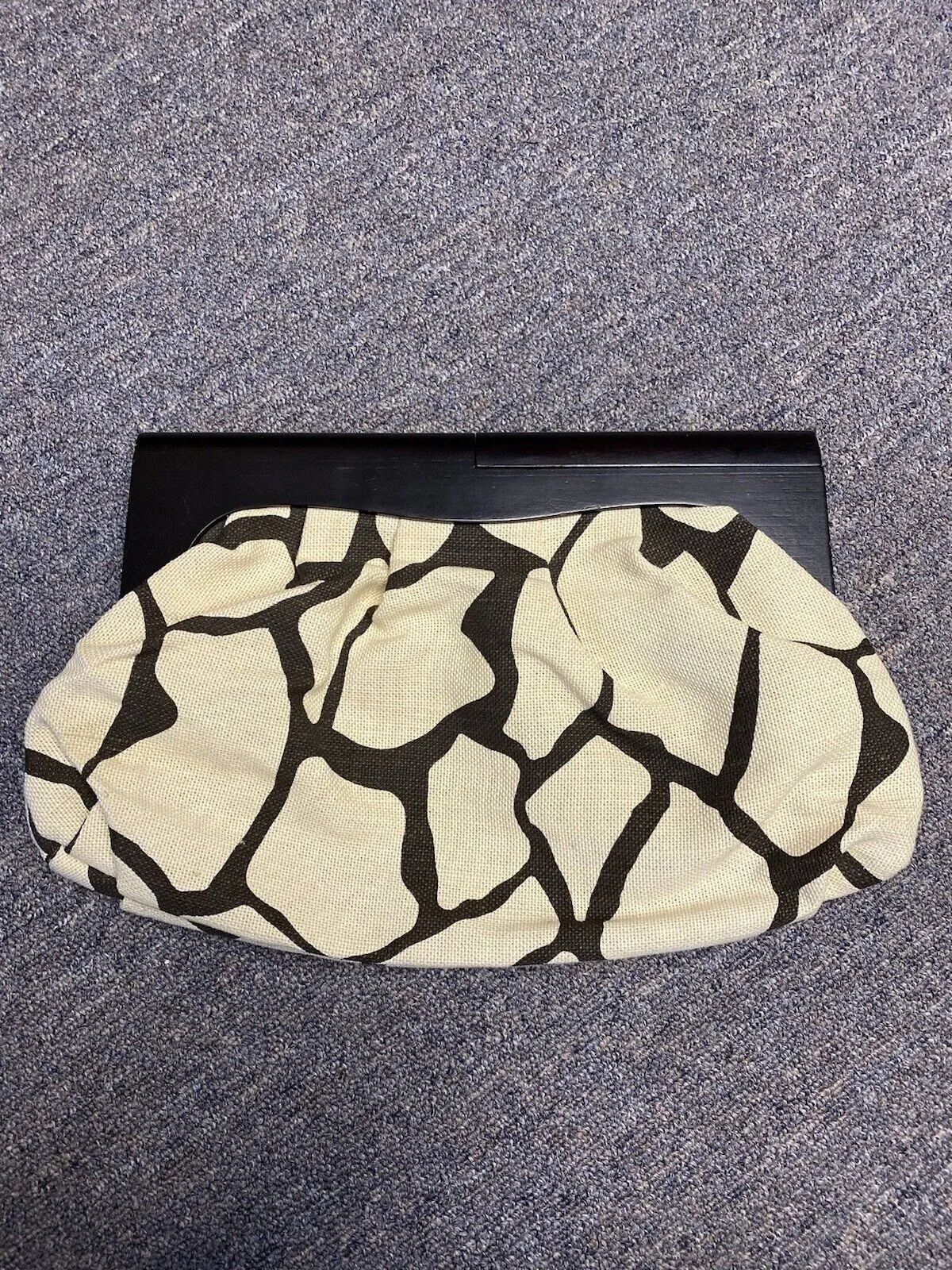 Old Navy Giraffe  Fabric Clutch With Wooden Handle Magnetic Clasp