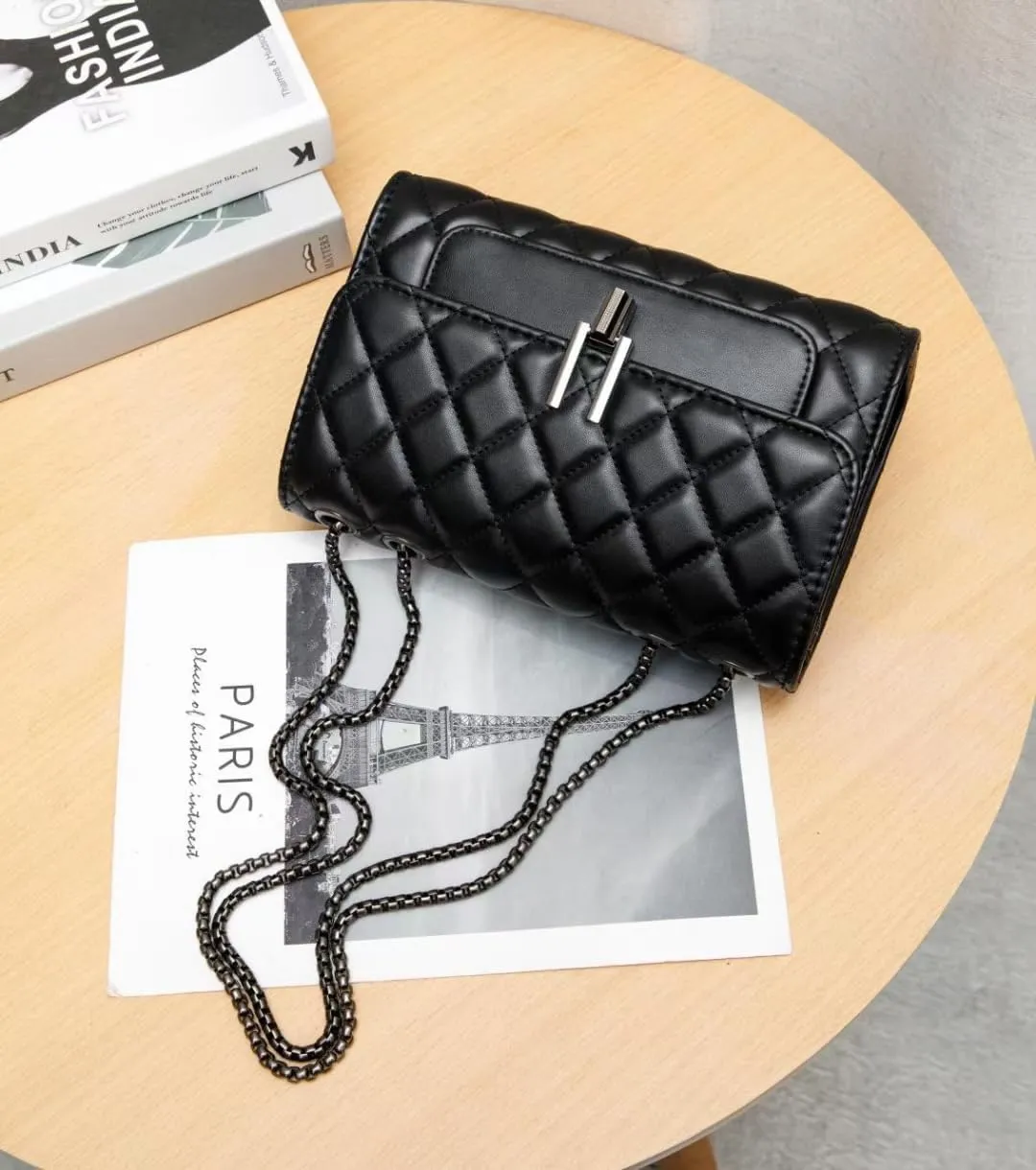 Quilted Leather Crossbody Purse for Women Trendy Ladies Shoulder Bag with Chain Designer Purses, Crossbody Bags