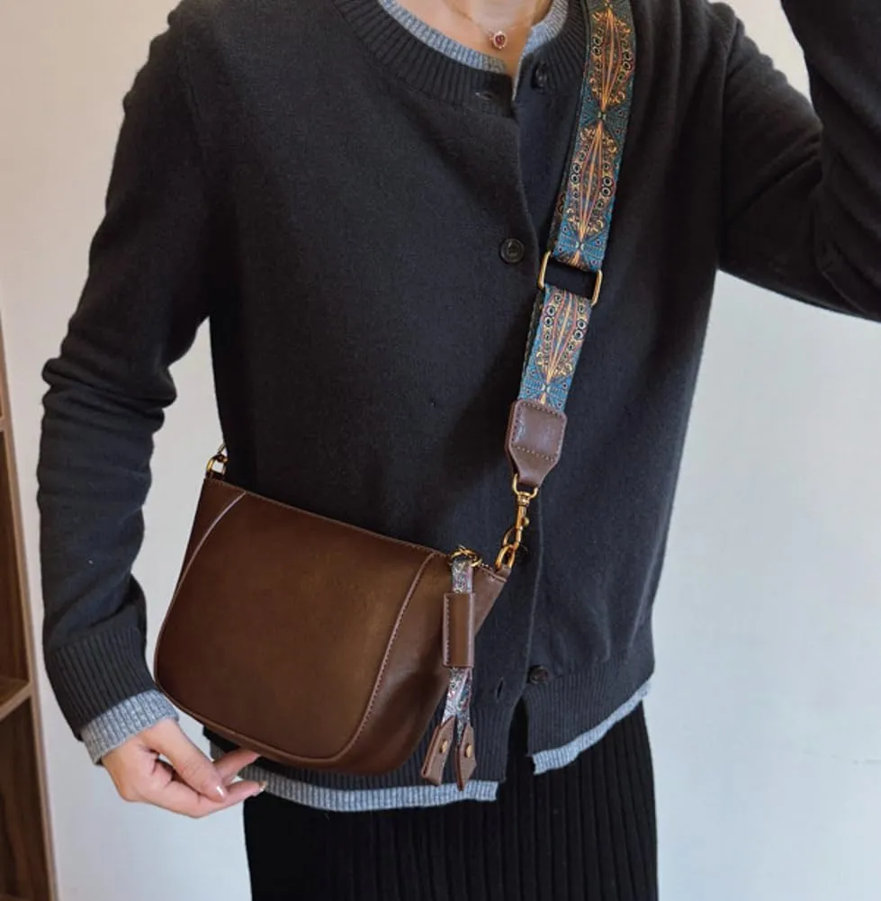Trendy Shoulder Bag For Women Vegan Leather Saddle Handbag Womens Versatile Satchel Work Purse Travel Crossbody Bags 2025